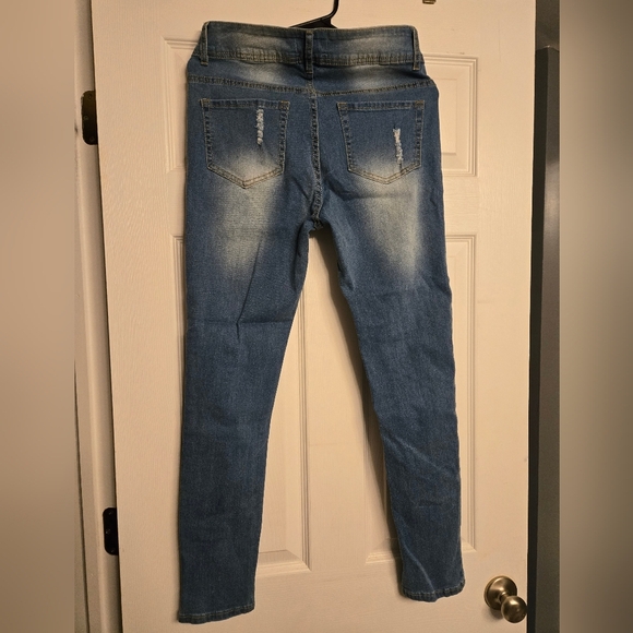 NWT Between Us Junior Jeans size 11 - Picture 2 of 3